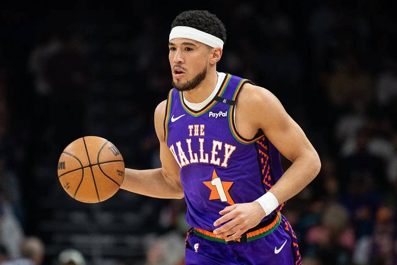 雷霆逆转福建队，布克扛起全队