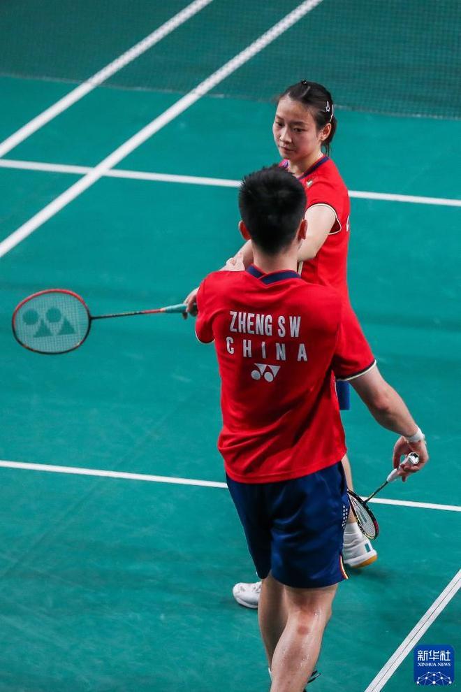 爱游戏体育-印度队鏖战日本队，郑思维带队取胜