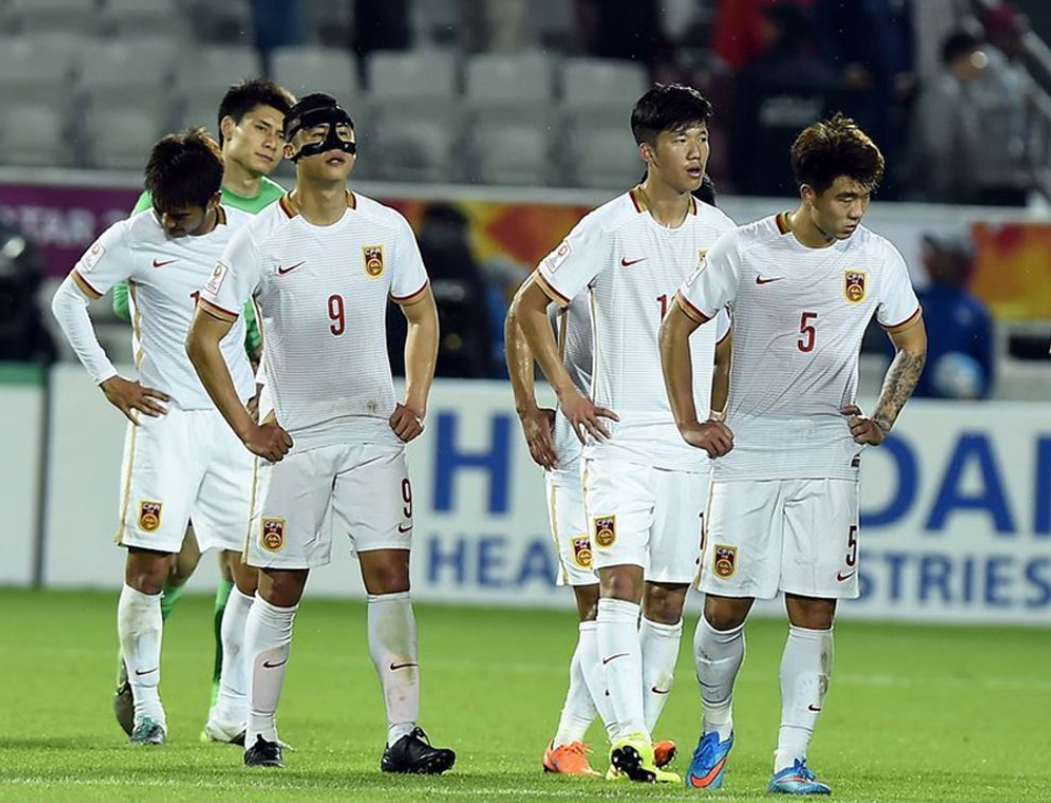 爱游戏娱乐-韩国队碾压印度队，黄鸭组合扛起全队