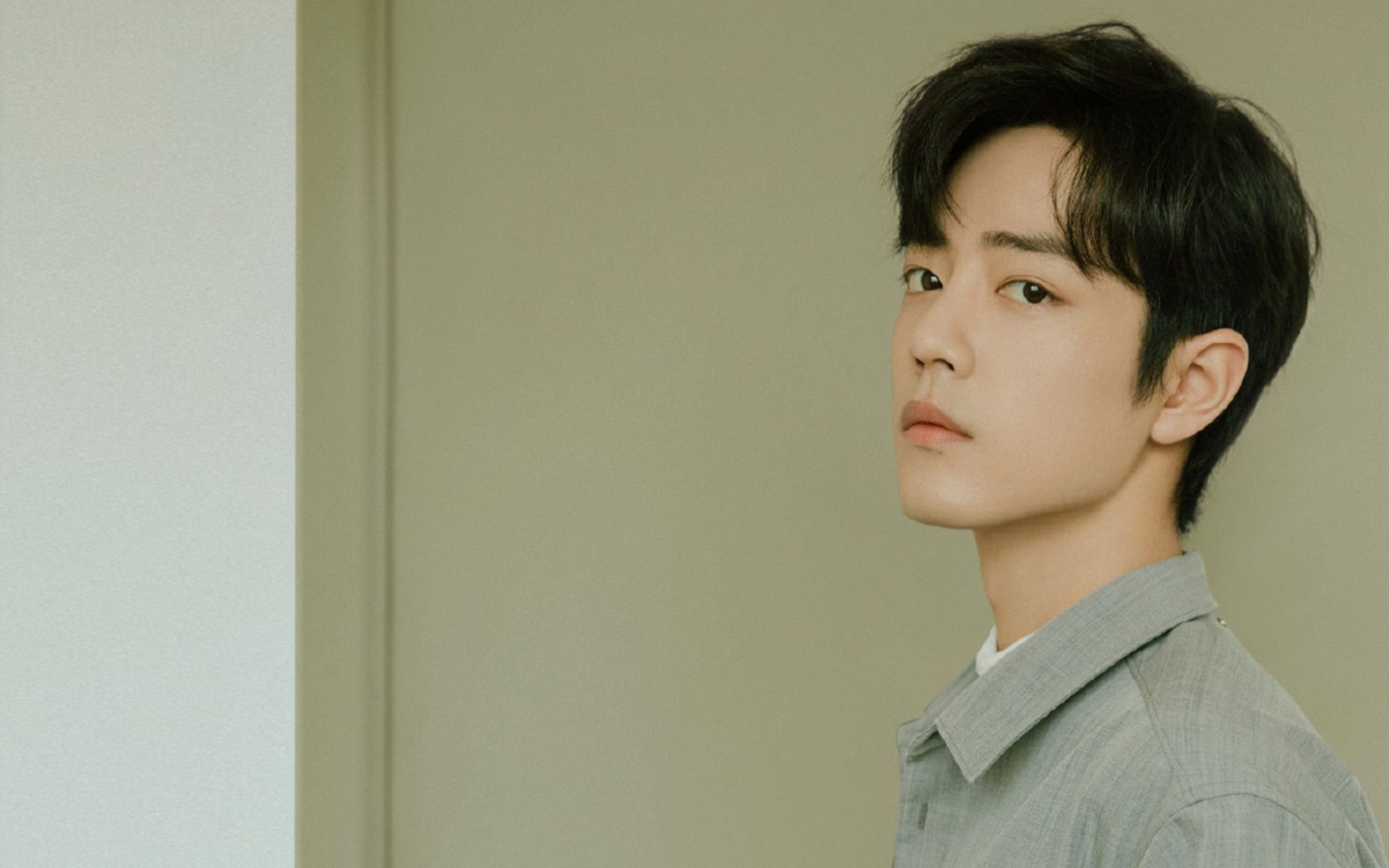 暗流与冠冕，周冠宇如何以无声惊雷，率雷诺逆转阿斯顿马丁的精密帝国