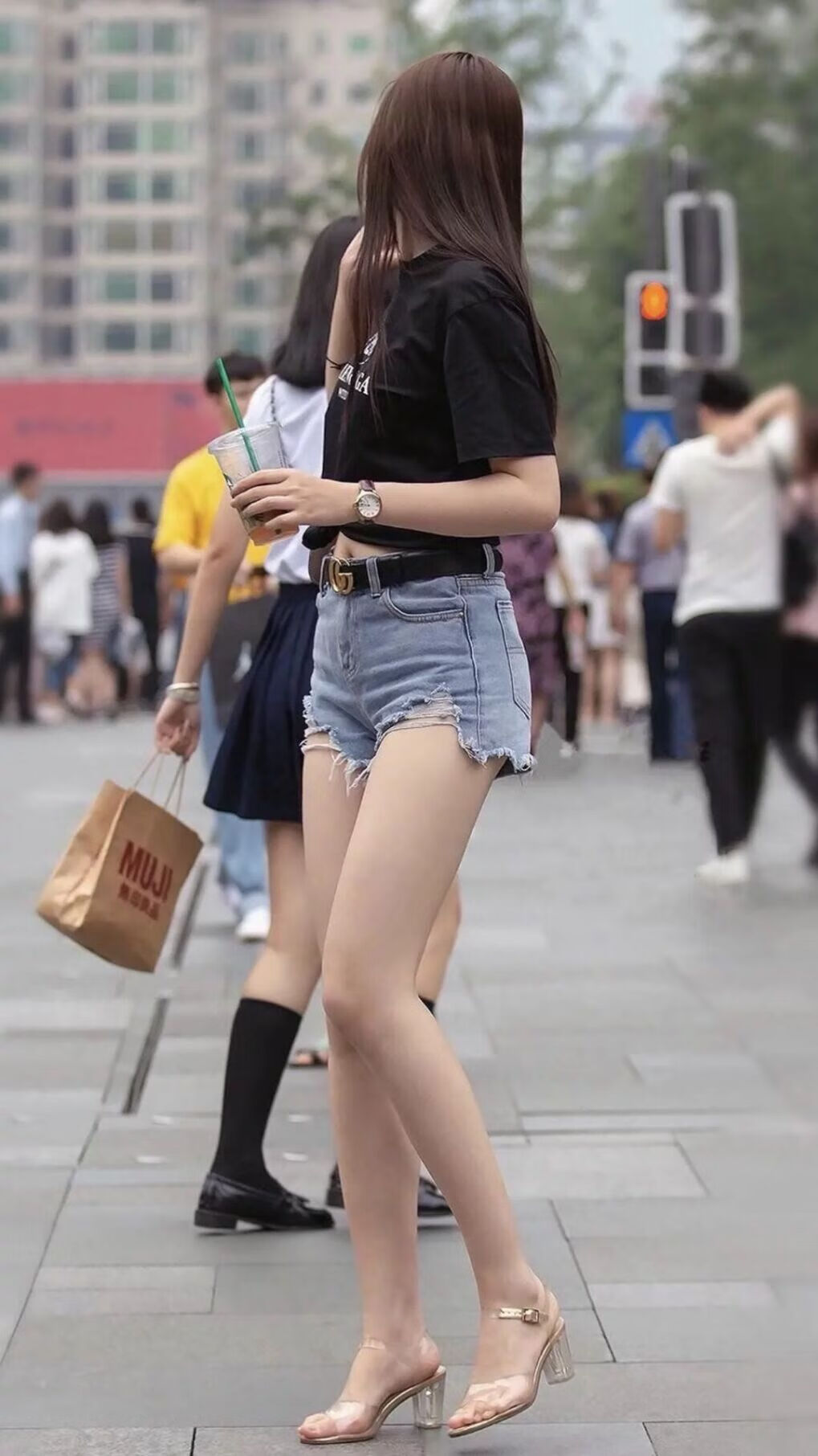 蓝衣孤星耀世,格列兹曼独舞之夜,奥地利如何用铁血战术碾碎厄瓜多尔